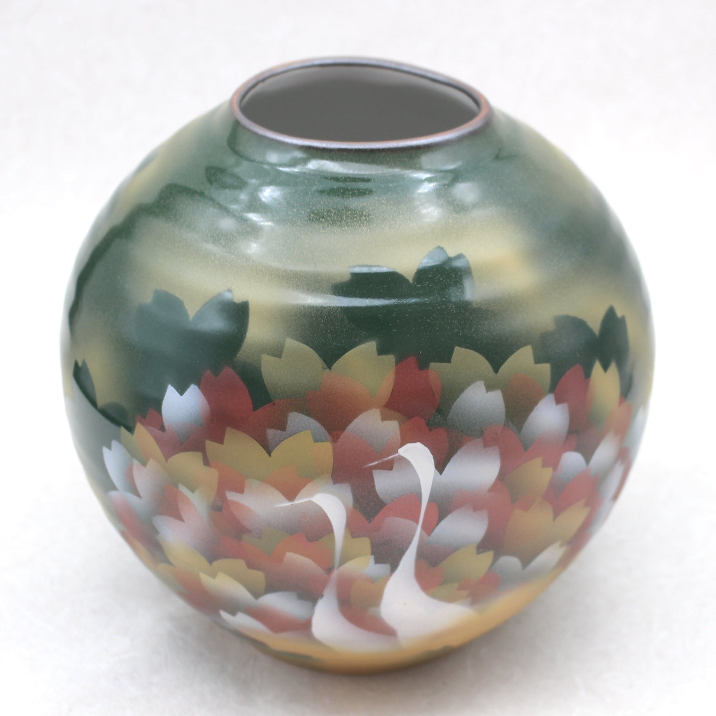 Kutani Ware Vase,  Colorful & Beautiful Kutani Ware Vase Made in Japan - Japanese Kutani Store