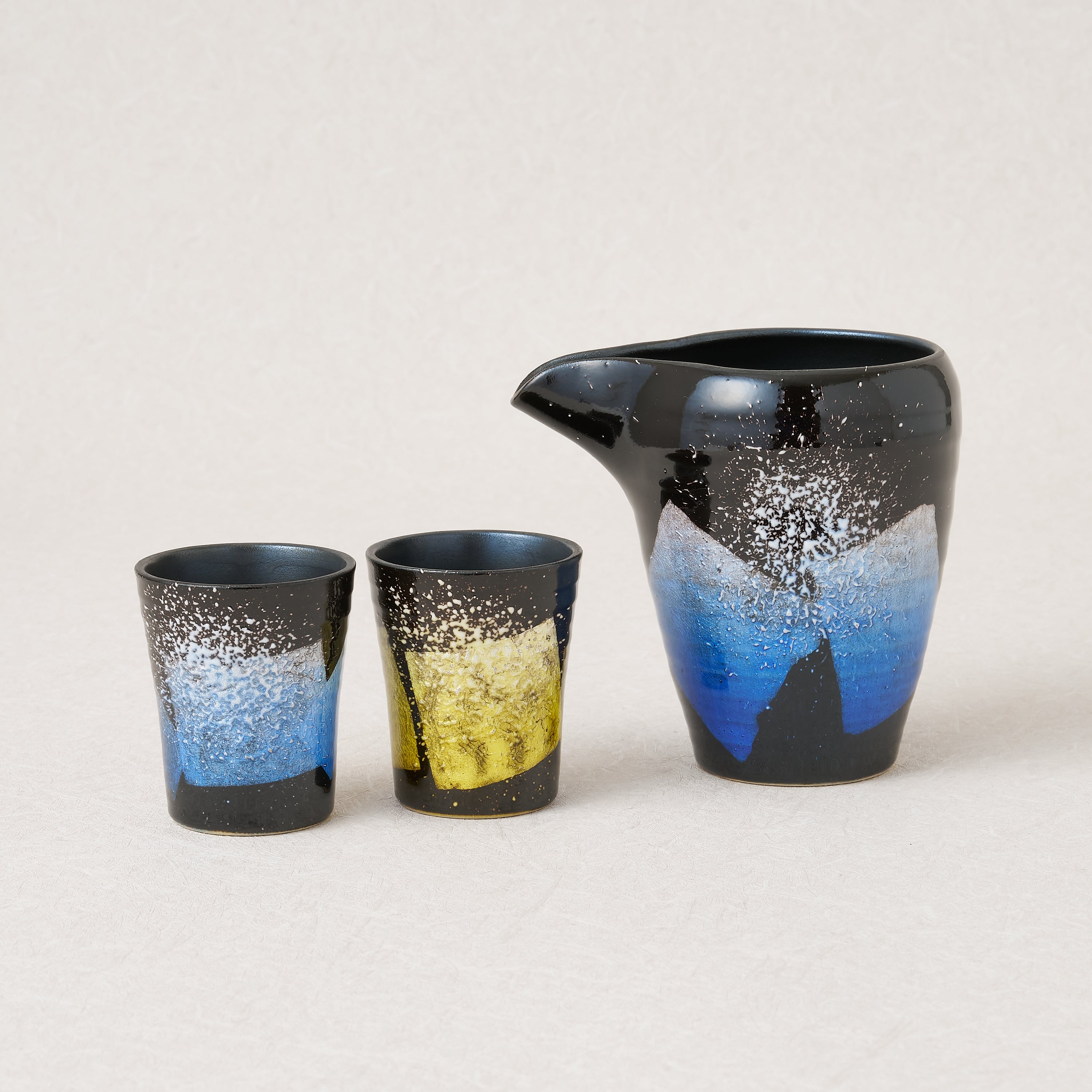 Kutani Ware Luxury Silver Leaf Chilled Sake Set – 
