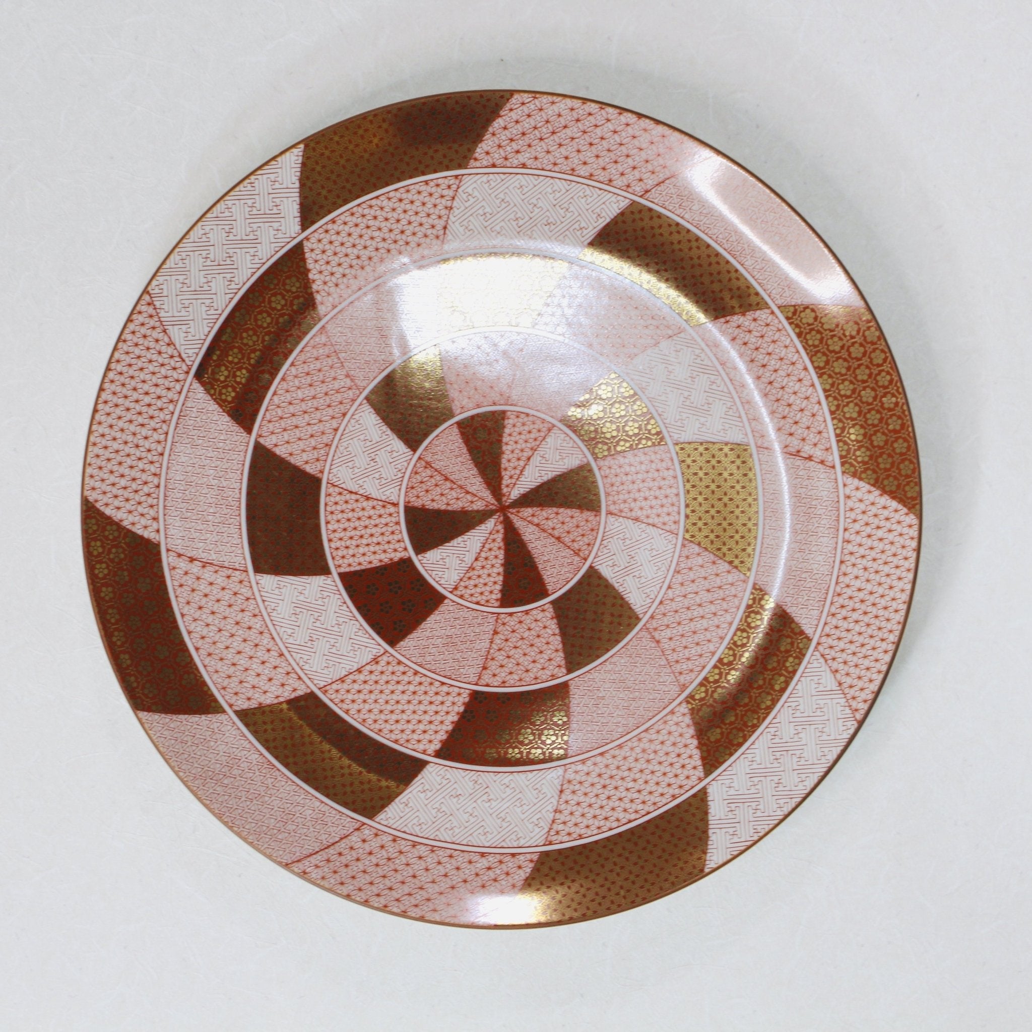 九谷焼　陶宗　赤絵　双鶴　金彩　八角皿揃　5枚セット　銘々皿　金襴手　小皿　正月 九谷焼 絵変わり 八角皿揃 5枚セット 小皿 色絵 吉田屋 銘々皿