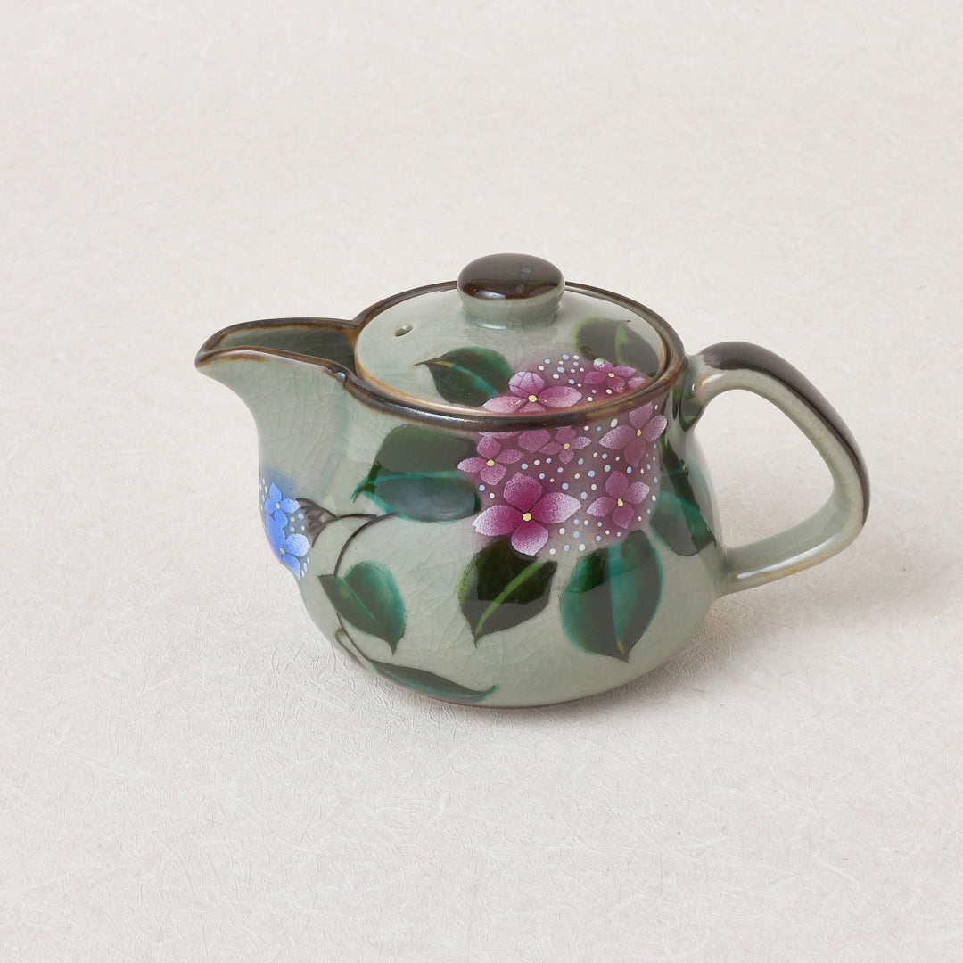 Kutani Ware Small Teapot – Hydrangea in Hazy Blossom