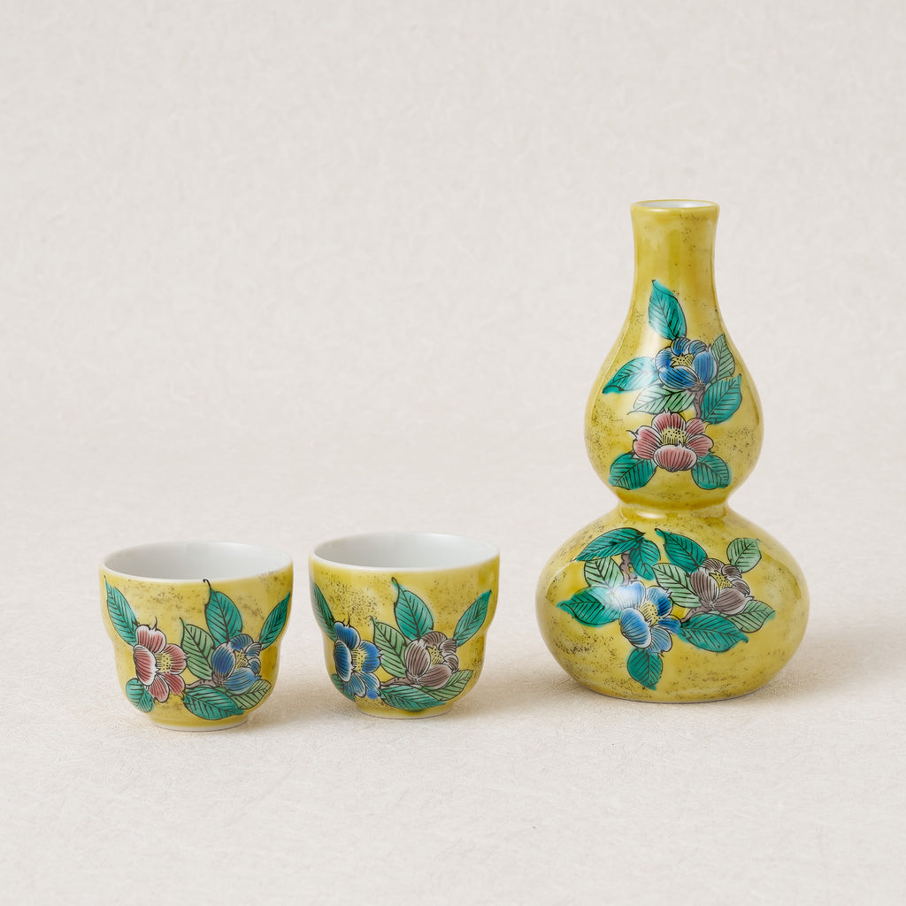 Kutani Ware Yoshidaya Camellia Sake Set – 