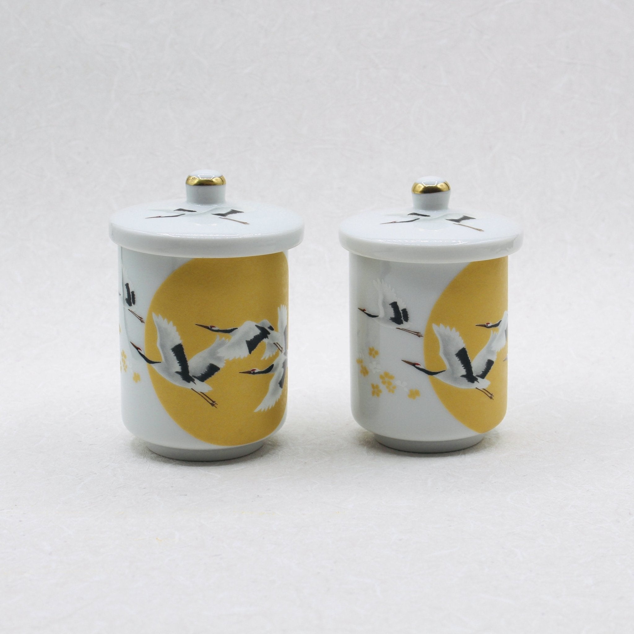 Yunomi Kutani porcelain Japanese tea cup & lid set of 2 Traditional pattern  new